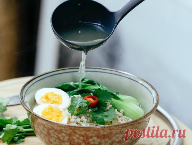 Что приготовить на обед: рецепт пикантного японского супа "Рамэн"