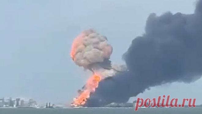 В порту "Кавказ" ликвидируют разлив нефти. В морском порту "Кавказ" продолжаются работы по ликвидации последствий после атаки Вооруженных сил Украины (ВСУ), в порту введен особый режим. Об этом сообщает оперативный штаб Краснодарского края в своем Telegram-канале со ...