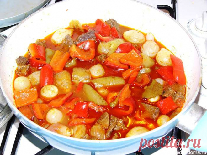 Мясо, тушеное с луком-шалотом | Кулинарные рецепты от «Едим дома!»