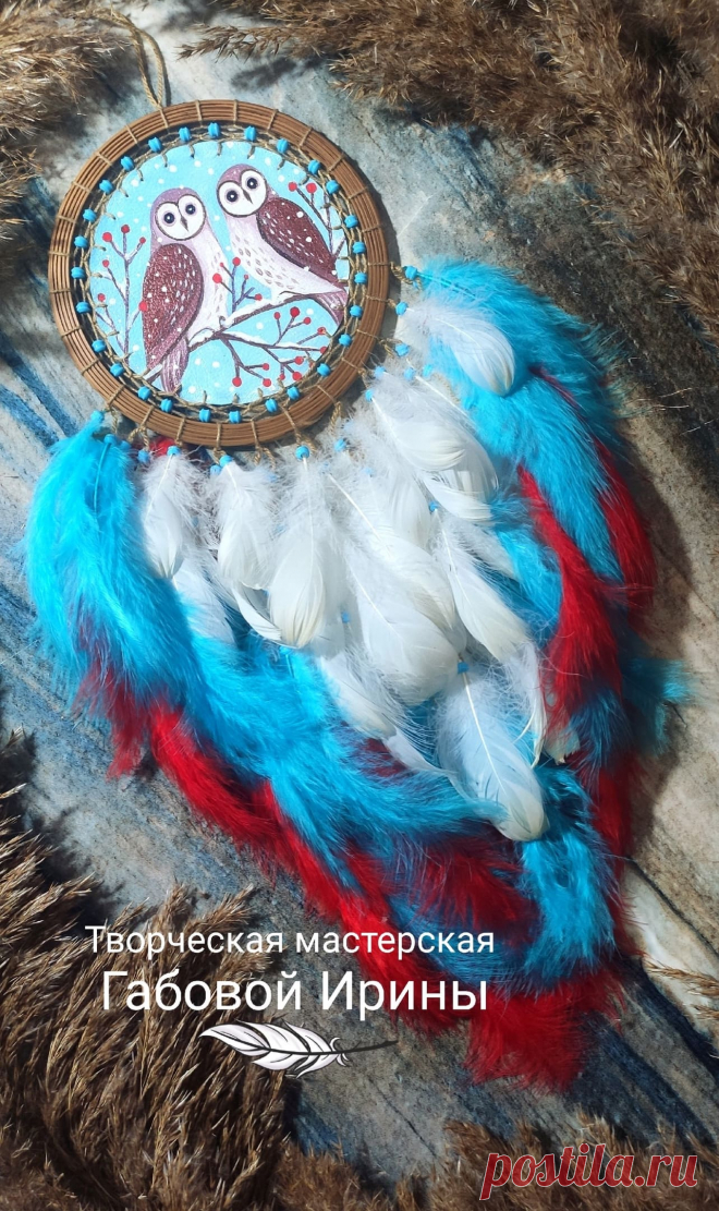 Ловец снов "Снежная история" с совушками. Авторская роспись по экокоже, ручная работа. диаметр плетения 15 см, длина с "хвостом" 35 см.