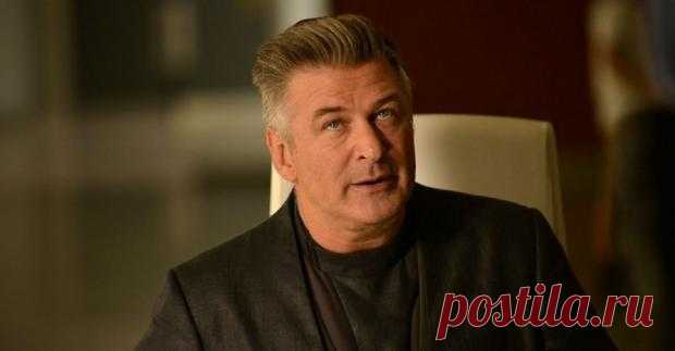 Тайны Алека Болдуина могут стать достоянием общественности: полиция изъяла смартфон актера