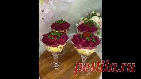 ПРАЗДНИЧНЫЙ САЛАТ
Ооох и вкусный! Готовила в прошлом году, делюсь рецептом