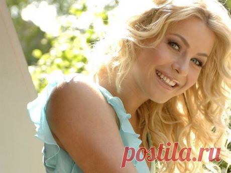 Все женщины прелестны,
а красоту им придает
любовь мужчин !
А. С. Пушкин