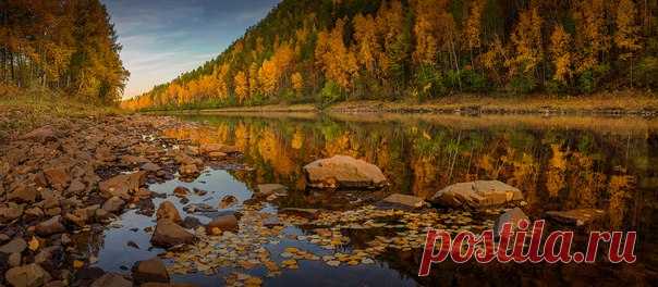 «Осеннее зазеркалье». Река Геткан, Амурская область. Автор фото — Дмитрий Демидчик: