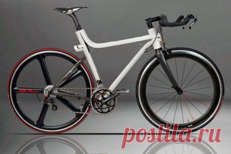 Карбоновое чудо от Alfa Romeo по взрослой цене.