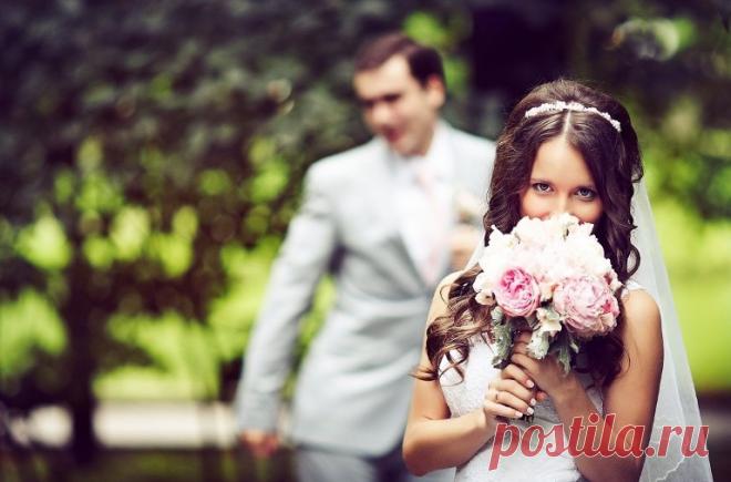 Какое будет имя у вашего жениха - бесплатное онлайн гадание таро Предлагаем вам провести бесплатное онлайн гадание и узнать, какое имя жениха, что он сейчас чувствует к вам и какое будущее вас ожидает. Гадание можно проводить несколько раз, но выдерживать между гаданиями интервал не менее 5 — 7 дней. Чтобы не потерять страничку с гаданием — сохраняйте в закладки или сделайте репост на свою страничку в […]