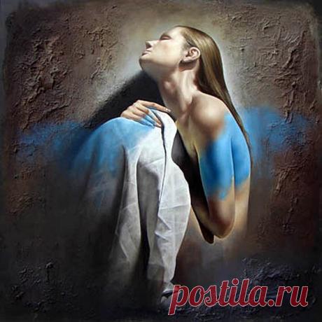 Я рада, что я доросла до того, что осознала: смысл любви не есть влюбить в себя этого человека