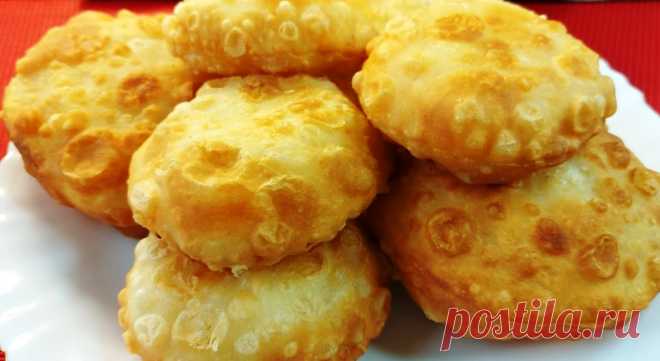Научила всех подруг готовить вкусные чебуреки. Подружки в восторге и другим рецепт советуют Мягкое и пышное тесто на молоке и сметане отлично подходит не только для чебуреков, но и для пирожков с разной начинкой. Получается пышным, мягким, не впитывает в себя много масла. Для приготовления вам потребуются такие ингредиенты: масло сливочное растопленное, 30 г; молоко, 150 мл; сметана, 2 ст.л; сахар, 2 ст.л; соль, 1 ч.л; мука, около […]