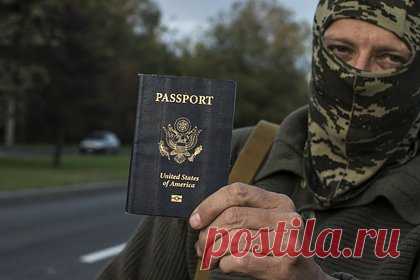 В США высказались об отправленном в Киев генерале. Ни одному американскому генералу не хватит квалификации, чтобы помочь Украине, заявил бывший сотрудник ЦРУ Ларри Джонсон. Он сравнил американцев, которые дают советы по поводу конфликта на Украине, с 70-летним инструктором по вождению из местной школы, который обучает гонщиков Формулы-1 гоночной машины.