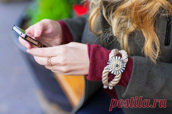 Стильный браслет своими руками.