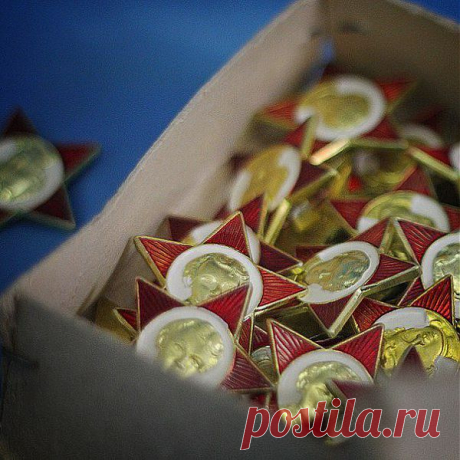«Счастливое детство» / Назад в СССР / Back in USSR