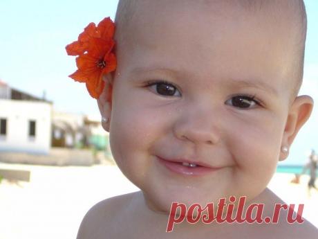 Януш Корчак был великим педагогом и гуманистом
В наследство нам он оставил много удивительных, добрых и назидательных книг. В том числе и десять заповедей для родителей, которые как никогда актуальны и которые следует чтить и соблюдать.