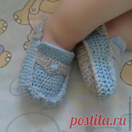 Вяжем мокасинчики для маленького модника