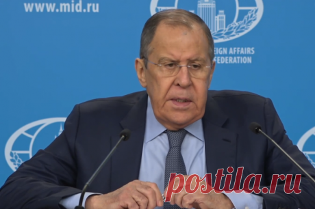 Лавров: наследники Гитлера снова пытаются разрушить нашу страну. Они хотят раздробить России и управлять осколками по правилам мировых гегемонов.