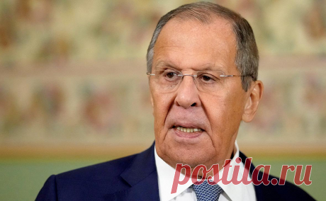 Лавров назвал небылицами заявления США о поставках России ракет из Ирана. Заявления о поставках России ракет из Ирана и Северной Кореи являются выдуманными США небылицами, заявил министр иностранных дел Сергей Лавров в интервью Sky News Arabia.