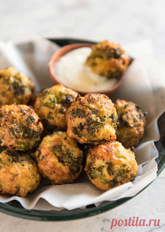 Baked Broccoli Cheese Balls | RecipeTin Eats These Baked Broccoli Cheese Balls are an outrageously delicious meat-free meal or fabulous bites to serve at a gathering. Served with a Lemon Yoghurt Sauce.