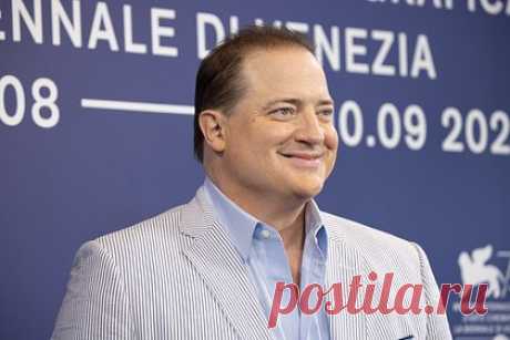 Брендан Фрейзер заявил о желании сняться в четвертой части «Мумии». Актер Брендан Фрейзер заявил о том, что хотел бы сняться в четвертой части фильма «Мумия». Артист отметил, что не знает, будет ли создаваться проект. Помимо этого, Фрейзер поделился мнением насчет «Мумии» с Томом Крузом, появившейся на экране в 2017 году. По его словам, в картине не хватало веселья.
