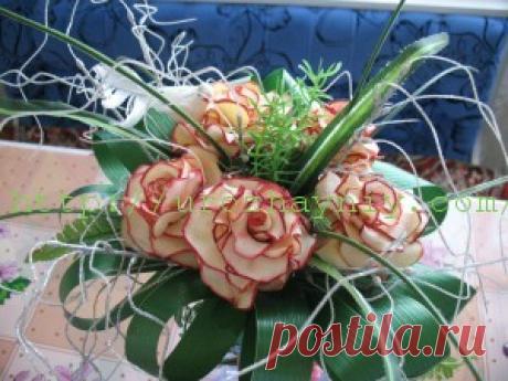 Розы из яблок