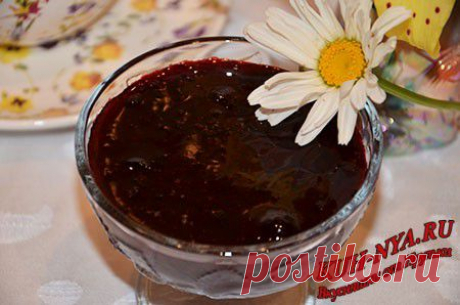 Черная смородина, протертая с сахаром (на зиму) и варенье пятиминутка из черной смородины