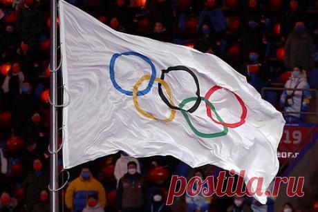 ОКР сделал заявление о рекомендациях МОК для российских спортсменов. Олимпийский комитет России сделал заявление о рекомендациях Международного олимпийского комитета (МОК) по допуску российских спортсменов к турнирам. В ОКР назвали предложение МОК чрезмерным, необоснованным и дискриминационным. По их мнению, лишение спортсменов самоидентификации — это нарушение принципов равноправия.