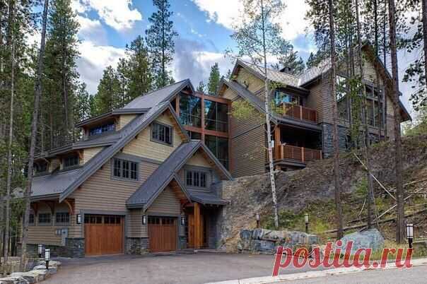 Отличный дом и два гаража