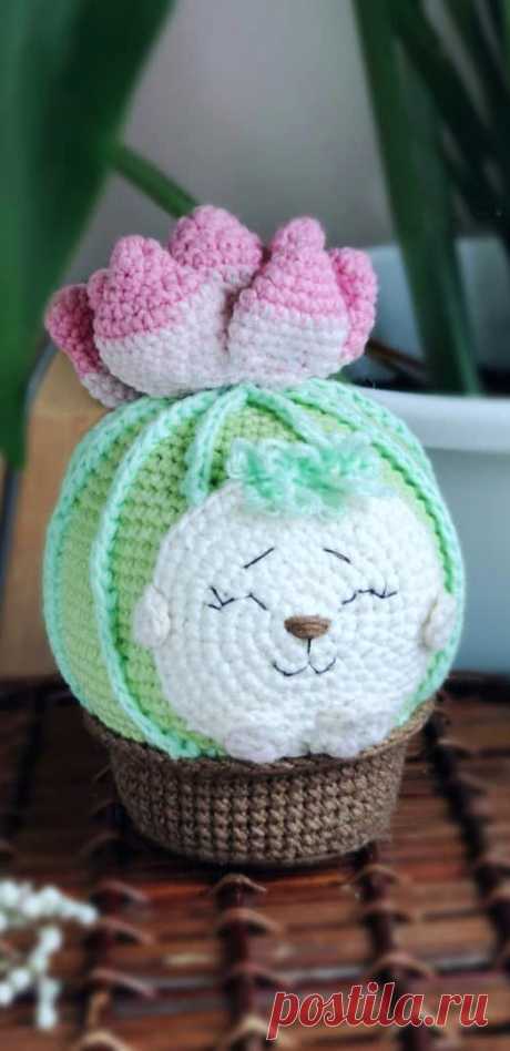 PDF Ёжик в горшочке крючком. FREE crochet pattern; Аmigurumi toy patterns. Амигуруми схемы и описания на русском. Вязаные игрушки и поделки своими руками #amimore - кактус в горшочке, декоративное растение в горшке, колючка.