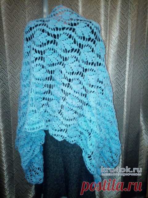 Ажурный палантин крючком из мохера. Работа Екатерины