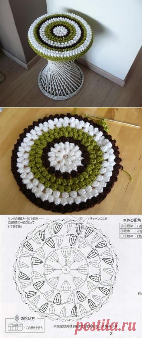 Вяжем красивый чехол на табурет