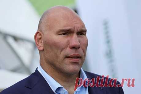 Валуев отреагировал на желание Усика стать президентом Украины. Депутат Госдумы, бывший чемпион мира по боксу Николай Валуев отреагировал на желание украинца Александра Усика стать президентом Украины. Валуев заявил, что, если президент США Джо Байден захочет, то вся нынешняя власть Украины будет состоять из боксеров. «Звоните сонному Джо», — посчитал он.