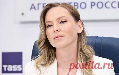 Директор конкурса "Мисс Россия": важно выйти так, чтобы все поняли, что ты уже королева. Директор национального конкурса "Мисс Россия" Анастасия Беляк рассказала в интервью ТАСС о новых технологиях, которые впервые будут применяться в этом году, необходимых качествах для завоевания титула, новых внеконкурсных мероприятиях, а также поделилась советами, как покорить жюри с первого взгляда и воспитать поколение победителей на международных конкурсах