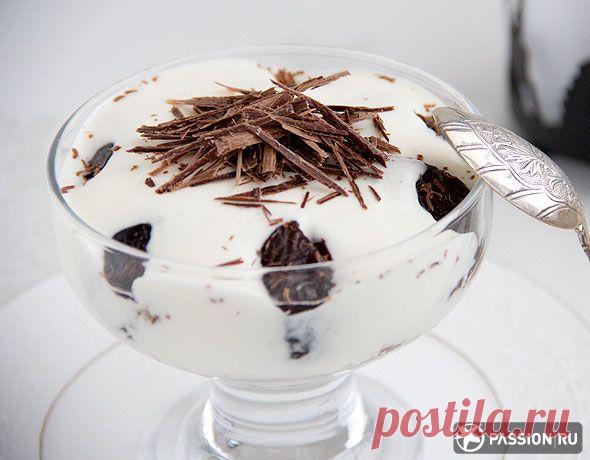 Десерт с черносливом и орехами.