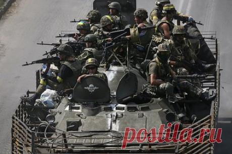 Стало известно об отправке техники и солдат ВСУ под Артемовск. Вооруженные силы Украины (ВСУ) отправляют технику и солдат в район города Часов Яр, под Артемовск, предположительно, с херсонского направления. «В район населенного пункта Часов Яр отмечено прибытие личного состава», — заявил подполковник ЛНР в отставке Андрей Марочко.