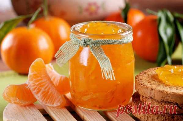 АРОМАТНОЕ ВАРЕНЬЕ ИЗ МАНДАРИНОВ 
АРОМАТНОЕ ВАРЕНЬЕ ИЗ МАНДАРИНОВ! ГОТОВЛЮ КАЖДЫЙ ГОД!
Утром с тостом — объедение!
Варенье из мандаринов
Ингредиенты:

1 кг мандаринов
1 крупный апельсин
1 кг сахара
1 ст. воды
2 ч. ложки молотого имби…