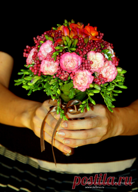 Друзья! Замечательные сегодня работы сделали наши студенты. Учеба это удовольствие и раскрепощение. Я благодарна своим ученикам за их труд, терпение и усердие - их работы делают меня счастливой!