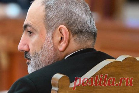 Пашинян высказался об отношениях Армении и России. Премьер-министр Армении Никол Пашинян убежден, что Ереван не допустил ошибок в отношениях с Москвой. В то же время премьер признал, что отношения двух государств переживают не лучшие времена, однако подчеркнул, что их значение для государственности, суверенитета, безопасности и экономики Армении трудно переоценить.