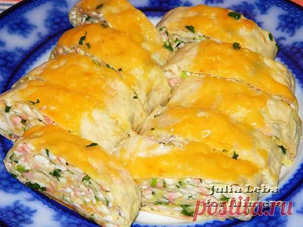 Закусочные рулеты, запечённые в духовке