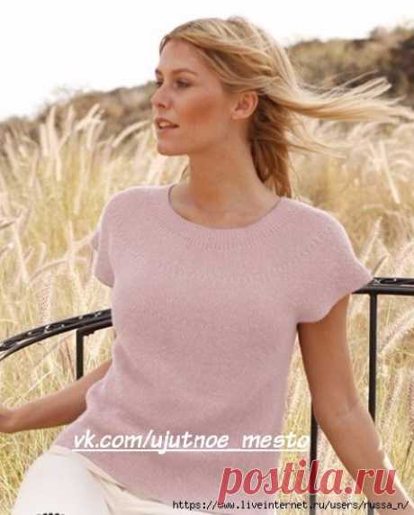 Топ спицами &quot;Rose of May&quot; by DROPS Design

Размер(ы): S - M - L - XL - XXL - XXXL 

Вам потребуется: 250-250-300-300-350-350 гр. пряжи DROPS ALPACA (100 % альпака, 50 г ≈ 167 м.) и круговые спицы №3,5 (80 см.) 

Плотность вязания: 23 п. x 45 р. платочной вязкой = 10 x 10 см. 

Совет по вязанию: провязывая короткие ряды, когда надо развернуть вязание в середине полотна, затягивать нить потуже, чтобы не было дырочек. 

Короткие ряды: в середине топа вязать короткими рядами, ...