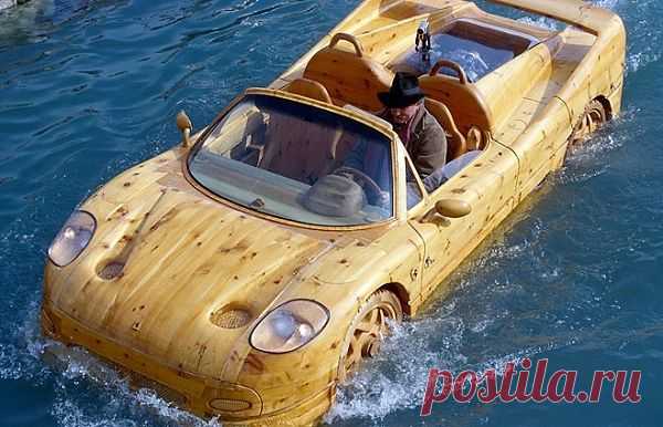 Автомобиль-амфибия «Ferrari F50»