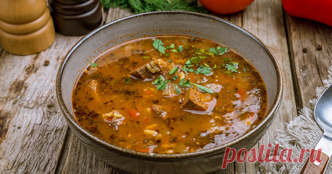 Не только борщ: 5 супов, которые дети не просто полюбят — они будут просить добавки Дети имеют полное право не любить суп. И действительно, там же морковка вареная плавает, да еще лук этот противный: «Фу, бе!» Но мы знаем 5 супов, которые обожают взрослые, и детям они тоже наверняка придутся по вкусу. Особенно если приготовить их вместе.