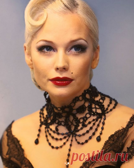 Елена Корикова и Леонид Агутин 20 лет назад: актриса вспомнила о съемках в клипе музыканта