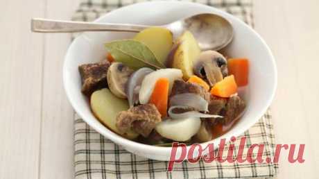 Картофельные котлеты с грибной начинкой и грибным соусом, пошаговый рецепт с фото