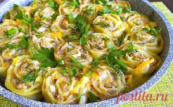 Готовим пельмени особым способом Обычными пельменями никого не удивить, однако их можно приготовить особенным способом. В этом случае подать пельмени можно даже на праздничный стол, приятно удивив гостей.