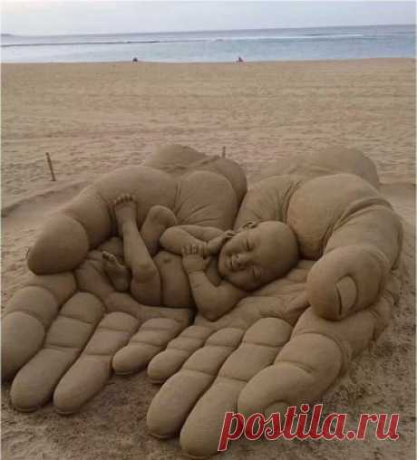 Из песка... Невероятно!!!
