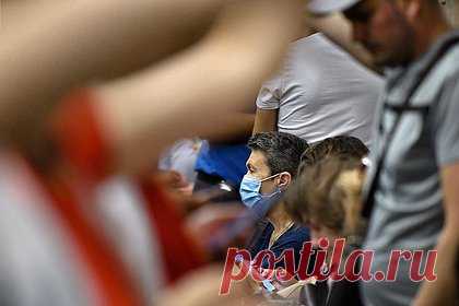 Роспотребнадзор заявил об одновременном росте заболеваемости гриппом и COVID-19. Одновременный рост заболеваемости гриппом и COVID-19 зафиксировали в России впервые за последние три года. Об этом заявила глава Роспотребнадзора Анна Попова. Она выступила в четверг, 7 декабря, на IV международной научно-практической конференции, посвященной коронавирусной инфекции.