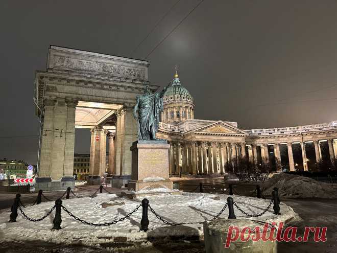 Петербург. Начало. От Невского проспекта по каналу Грибоедова через Казанский собор, Банковский мост и многое другое до Мучного моста. | Павел Бочкарев Путешествуем вместе | Дзен