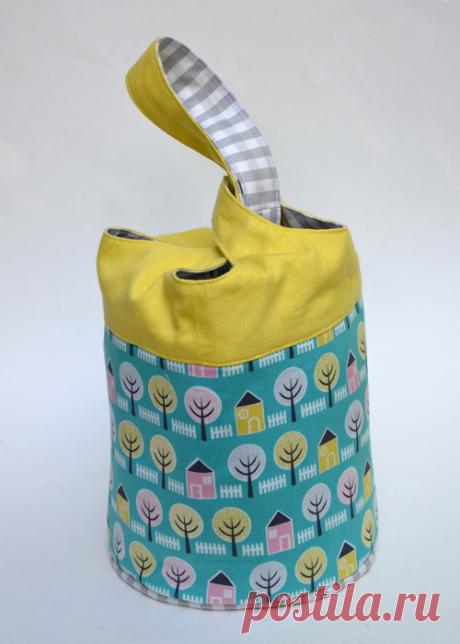Cloverleaf Bag Tutorial + Pattern | Sew Mama Sew | Outstanding sewing, quilting, and needlework tutorials since 2005.