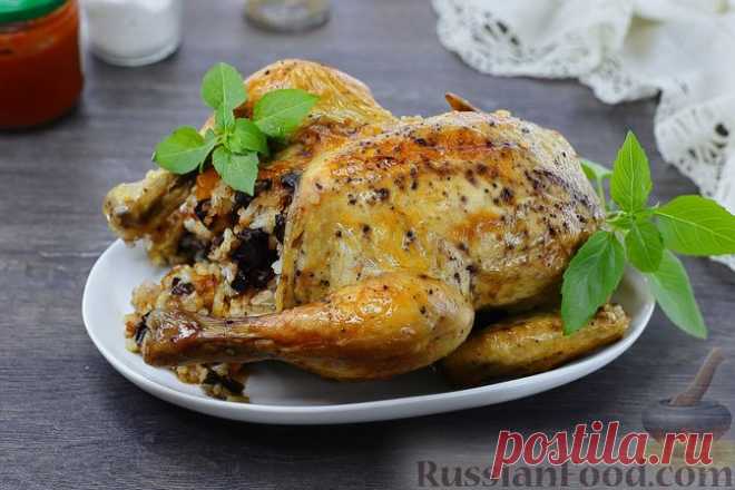 Рецепт: Курица, фаршированная рисом, черносливом и курагой на RussianFood.com