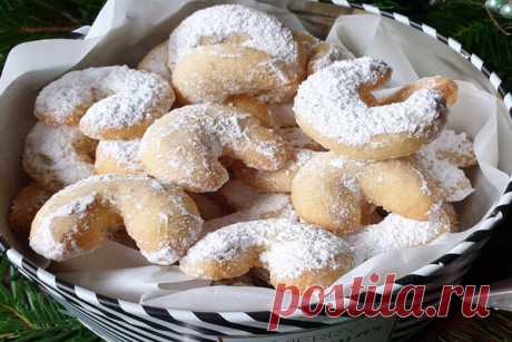 Ванильное печенье

Вкусное рассыпчатое ванильное печенье можно испечь на праздник. Например, на Рождество