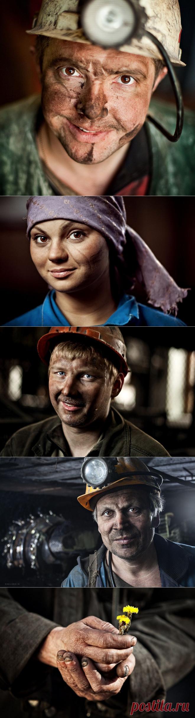 ФотоТелеграф » На таких людях страна держится
Шахтёры.