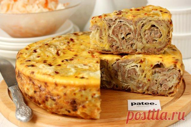 Мясной пирог Ленивец в мультиварке Вкусный, сытный пирог из тонких лавашей и мясного фарша с интригующим названием “Ленивец” можно приготовить как в духовке, так и в мультиварке. В последнем случае пирог получается превосходно, просто-таки отлично пропекается, идеально держит форму и имеет красивый спиралевидный разрез! Название “Ленивец” говорит само за себя- тесто для пирога готовить не нужно (вместо него используются готовые лаваши), к тому же с нашей стороны потребуютс...